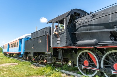 Listing cover image